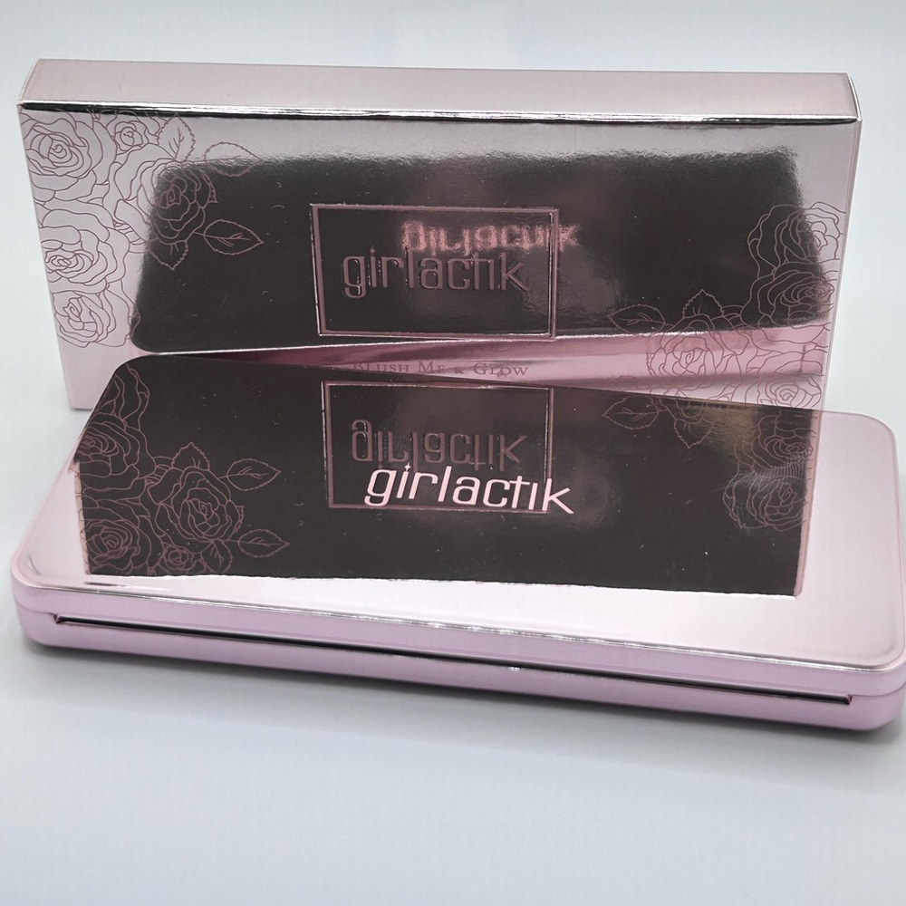 Girlactik Blush Me & Glow Face Palette